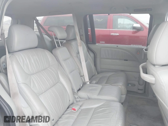 2008 Honda Odyssey Touring with VIN 5FNRL38888B018625, listed as a IAAI auction lot 41383235 with 215,255 mi miles. Bid and sale history available at carsss.com. Image 8.