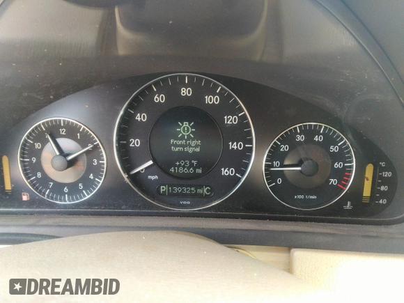 2007 Mercedes-Benz CLK 350 with VIN WDBTK56F27F234467, listed as a IAAI auction lot 42569835 with 139,325 mi miles and . Bid and sale history available at DreamBid. Image 7.