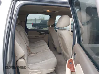 2007 GMC Yukon XL SLT with VIN 1GKFC160X7J311913, listed as a IAAI auction lot 41804518 with 188,458 mi miles. Bid and sale history available at carsss.com. Image 8.