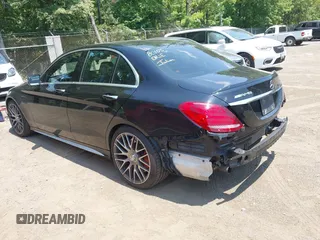 2016 Mercedes-Benz C 63 S AMG z VIN 55SWF8HB7GU129053, wystawiony jako IAAI lot #42562276 z przebiegiem 117 727 mil mil oraz . Historia ofert i sprzedaży dostępna na DreamBid. Obrazek 3.