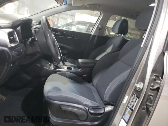 2017 Kia Sorento LX with VIN 5XYPGDA59HG187515, listed as a Copart auction lot 59891955 with 139,565 mi miles and Salvage title. Bid and sale history available at DreamBid. Image 7.