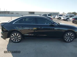 2022 Audi A4 Premium z VIN WAUABAF46NA019276, wystawiony jako IAAI lot #41059250 z przebiegiem 27 397 mil mil oraz . Historia ofert i sprzedaży dostępna na DreamBid. Obrazek 13.
