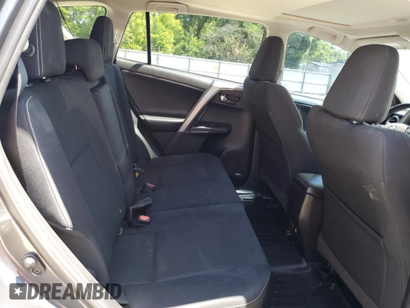 2018 Toyota RAV4 XLE with VIN 2T3WFREV2JW501793, listed as a Copart auction lot 52553015 with 67,918 mi miles and Salvage Title. Bid and sale history available at carsss.com. Image 11.