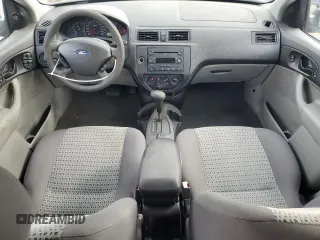 2007 Ford Focus S z VIN 1FAFP34N67W111209, wystawiony jako Copart lot #52708405 z przebiegiem 100 538 mil mil oraz Czysty tytuł • Clean title. Historia ofert i sprzedaży dostępna na DreamBid. Obrazek 8.
