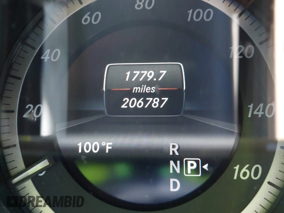 2013 Mercedes-Benz E 350 Luxury with VIN WDDHF5KB9DA736261, listed as a IAAI auction lot 42046251 with 206,787 mi miles and . Bid and sale history available at DreamBid. Image 15.