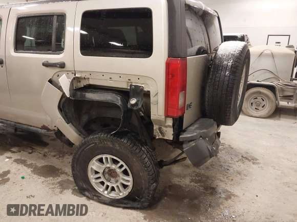 2007 Hummer H3 SUV with VIN 5GTDN13E078250892, listed as a IAAI auction lot 41991208 with 148,283 mi miles. Bid and sale history available at carsss.com. Image 6.