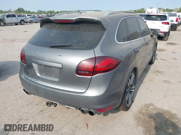 2012 Porsche Cayenne Turbo с VIN WP1AC2A29CLA80486, выставлен на аукционе IAAI как лот 42324263 с пробегом 106 588 миль миль и . История ставок и продаж доступна на DreamBid. Изображение 4.