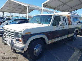 1985 Ford F-250 with VIN 1FTHX2517FKB47375, listed as a IAAI auction lot 41735885 with NaN miles. Bid and sale history available at carsss.com. Image 17.