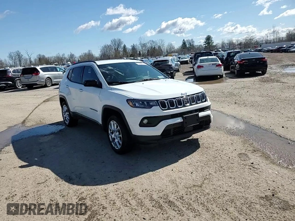 2024 Jeep Compass Latitude Lux с VIN 3C4NJDFN1RT593929, выставлен на аукционе Copart как лот 53492725 с пробегом 14 033 миль миль и Списание • Salvage title. История ставок и продаж доступна на DreamBid. Изображение 14.