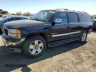 2001 GMC Yukon XL SLE with VIN 3GKFK16T31G132229, listed as a Copart auction lot 71603784 with 236,010 mi miles and Salvage Title. Bid and sale history available at carsss.com. Image 1.