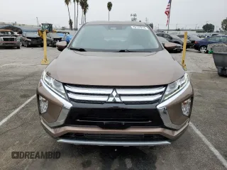 2020 Mitsubishi Eclipse Cross SE z VIN JA4AS5AAXLZ012072, wystawiony jako Copart lot #76137214 z przebiegiem 18 367 mil mil oraz Szkoda całkowita • Salvage title. Historia ofert i sprzedaży dostępna na DreamBid. Obrazek 5.