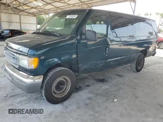1998 Ford Econoline Wagon XL z VIN 1FBSS31S7WHB00261, wystawiony jako Copart lot #71019534 z przebiegiem 230 030 mil mil oraz Szkody całkowita. Historia ofert i sprzedaży dostępna na DreamBid. Obrazek 1.
