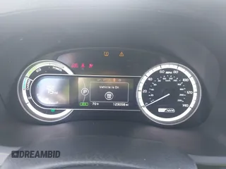 2019 Kia Niro EX with VIN KNDCC3LC2K5248526, listed as a IAAI auction lot 42043256 with 123,058 mi miles. Bid and sale history available at carsss.com. Image 7.