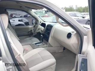 2006 Ford Explorer XLT z VIN 1FMEU73E26UB67225, wystawiony jako IAAI lot #42291341 z przebiegiem 134 682 mil mil oraz . Historia ofert i sprzedaży dostępna na DreamBid. Obrazek 5.