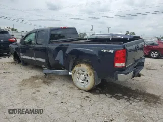 2008 GMC Sierra 2500HD SLT z VIN 1GTHK29648E119149, wystawiony jako Copart lot #73395794 z przebiegiem 98 656 mil mil oraz Szkoda całkowita • Salvage title. Historia ofert i sprzedaży dostępna na DreamBid. Obrazek 2.
