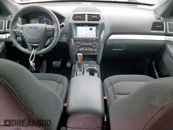 2017 Ford Explorer XLT с VIN 1FM5K7D8XHGD85753, выставлен на аукционе Copart как лот 58964305 с пробегом 50 198 миль миль и Списание • Salvage title. История ставок и продаж доступна на DreamBid. Изображение 8.