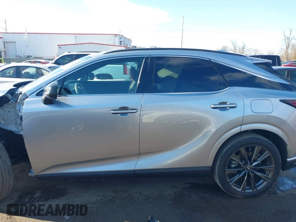 2023 Lexus RX 350 с VIN 2T2BAMCA9PC033141, выставлен на аукционе IAAI как лот 41340020 с пробегом 32 767 миль миль и . История ставок и продаж доступна на DreamBid. Изображение 14.