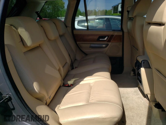 2006 Land Rover Range Rover Sport HSE z VIN SALSF25496A962842, wystawiony jako Copart lot #56920055 z przebiegiem 109 664 mil mil oraz Czysty tytuł • Clean title. Historia ofert i sprzedaży dostępna na DreamBid. Obrazek 11.
