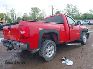 2013 Chevrolet Silverado 1500 LT with VIN 1GCNKSE07DZ108797, listed as a IAAI auction lot 42137251 with Not Provided miles and . Bid and sale history available at DreamBid. Image 4.