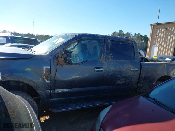 2020 Ford Super Duty F-250 SRW XL with VIN 1FT7W2BT0LED01732, listed as a IAAI auction lot 41277763 with 130,734 mi miles. Bid and sale history available at carsss.com. Image 14.