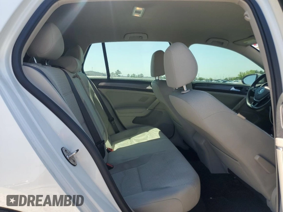 2019 Volkswagen Golf S z VIN 3VWG57AU3KM035400, wystawiony jako Copart lot #50090205 z przebiegiem 64 562 mil mil oraz Czysty tytuł • Clean title. Historia ofert i sprzedaży dostępna na DreamBid. Obrazek 11.