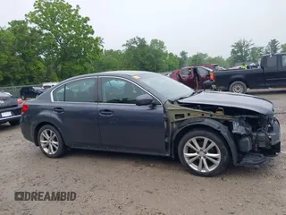 2014 Subaru Legacy Premium с VIN 4S3BMCC66E3007684, выставлен на аукционе IAAI как лот 42333043 с пробегом 141 589 миль миль и . История ставок и продаж доступна на DreamBid. Изображение 14.