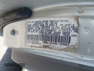 2000 Toyota Camry LE z VIN 4T1BF22K9YU102852, wystawiony jako IAAI lot #42084031 z przebiegiem 253 595 mil mil oraz . Historia ofert i sprzedaży dostępna na DreamBid. Obrazek 9.