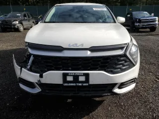 2025 Kia Sportage LX with VIN KNDPU3DF3S7350686, listed as a Copart auction lot 44255305 with 5,118 mi miles and Salvage Title. Bid and sale history available at carsss.com. Image 5.