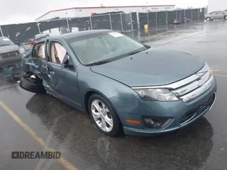 2012 Ford Fusion SE z VIN 3FAHP0HA6CR446630, wystawiony jako IAAI lot #41743485 z przebiegiem 139 547 mil mil oraz . Historia ofert i sprzedaży dostępna na DreamBid. Obrazek 1.