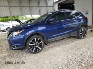 2017 Nissan Rogue SV z VIN JN1BJ1CP4HW004634, wystawiony jako Copart lot #55778555 z przebiegiem 105 178 mil mil oraz Szkoda całkowita • Salvage title. Historia ofert i sprzedaży dostępna na DreamBid. Obrazek 1.