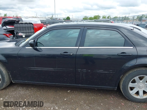 2005 Chrysler 300 Touring with VIN 2C3AA53G85H155393, listed as a IAAI auction lot 42171752 with 225,385 mi miles and . Bid and sale history available at DreamBid. Image 15.
