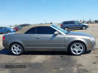 2007 Audi A4 2.0T z VIN WAUAF48H67K032970, wystawiony jako IAAI lot #42643317 z przebiegiem 159 329 mil mil oraz . Historia ofert i sprzedaży dostępna na DreamBid. Obrazek 13.