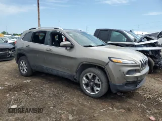 2017 Jeep Cherokee Latitude with VIN 1C4PJMCB3HW562032, listed as a Copart auction lot 66562805 with 150,303 mi miles and Clean title. Bid and sale history available at DreamBid. Image 4.