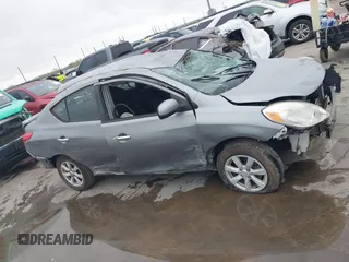 2014 Nissan Versa SV with VIN 3N1CN7AP0EL856205, listed as a IAAI auction lot 41893652 with 126,489 mi miles. Bid and sale history available at carsss.com. Image 13.