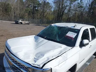 2015 Chevrolet Silverado 1500 LT with VIN 3GCUKREC7FG358672, listed as a IAAI auction lot 41735598 with 197,446 mi miles. Bid and sale history available at carsss.com. Image 6.