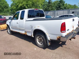 1997 Ford F-150 XL с VIN 1FTDX18W3VNC56963, выставлен на аукционе IAAI как лот 42527974 с пробегом 196 378 миль миль и . История ставок и продаж доступна на DreamBid. Изображение 3.