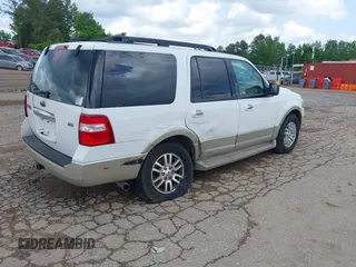 2010 Ford Expedition Eddie Bauer with VIN 1FMJU1H53AEA07426, listed as a IAAI auction lot 42072928 with 216,112 mi miles and . Bid and sale history available at DreamBid. Image 4.