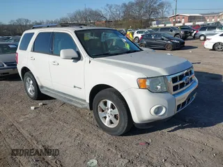 2009 Ford Escape Hybrid with VIN 1FMCU49309KC35341, listed as a IAAI auction lot 41728260 with 145,469 mi miles. Bid and sale history available at carsss.com. Image 1.