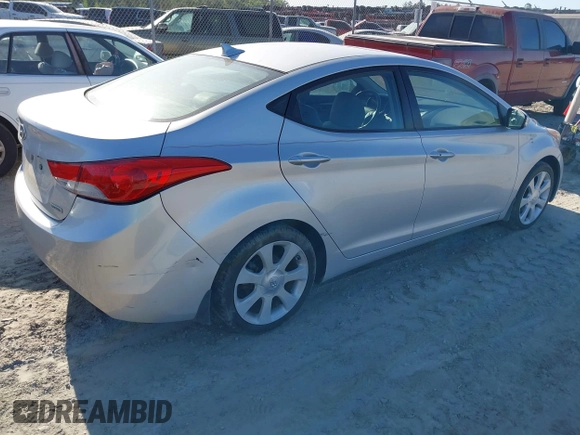 2013 Hyundai Elantra GLS с VIN KMHDH4AE9DU686917, выставлен на аукционе IAAI как лот 42039008 с пробегом Не указан миль и . История ставок и продаж доступна на DreamBid. Изображение 4.