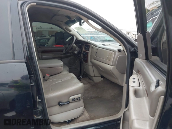 2002 Dodge 1500 with VIN 1D7HU18Z92J150918, listed as a IAAI auction lot 41950909 with 237,690 mi miles. Bid and sale history available at carsss.com. Image 5.