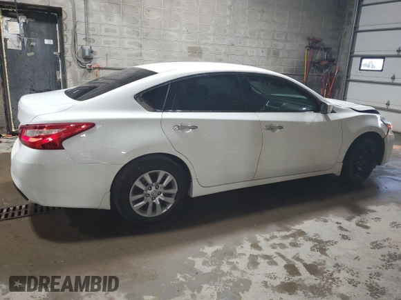 2017 Nissan Altima SR with VIN 1N4AL3AP3HN343477, listed as a Copart auction lot 62260265 with 136,759 mi miles and Salvage title. Bid and sale history available at DreamBid. Image 3.