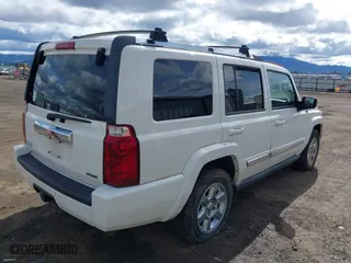 2007 Jeep Commander Limited with VIN 1J8HG58287C580732, listed as a IAAI auction lot 41804481 with 130,182 mi miles. Bid and sale history available at carsss.com. Image 4.