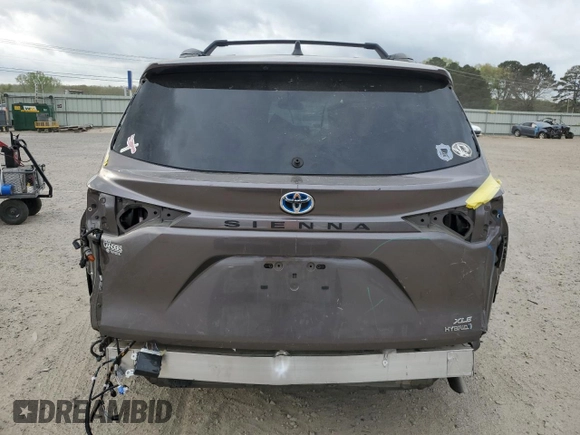 2021 Toyota Sienna XLE with VIN 5TDYRKEC3MS065158, listed as a Copart auction lot 51608655 with 67,412 mi miles and Clean Title. Bid and sale history available at DreamBid. Image 6.