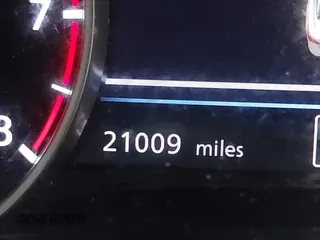 2024 Nissan Sentra SV with VIN 3N1AB8CV2RY332015, listed as a IAAI auction lot 42504126 with 21,009 mi miles and . Bid and sale history available at DreamBid. Image 7.