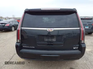 2018 Cadillac Escalade Premium Luxury z VIN 1GYS4CKJ2JR139591, wystawiony jako IAAI lot #42062606 z przebiegiem 117 558 mil mil oraz . Historia ofert i sprzedaży dostępna na DreamBid. Obrazek 16.