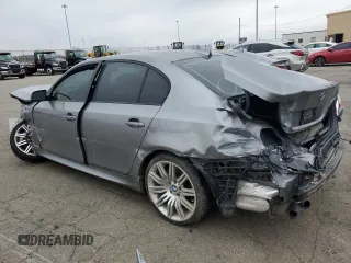 2008 BMW 5 Series 550i z VIN WBANW53598CT54180, wystawiony jako Copart lot #52365055 z przebiegiem 117 343 mil mil oraz Szkoda całkowita • Salvage title. Historia ofert i sprzedaży dostępna na DreamBid. Obrazek 2.