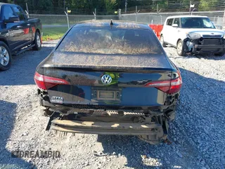 2020 Volkswagen Jetta SEL z VIN 3VWE57BU2LM093697, wystawiony jako IAAI lot #40437984 z przebiegiem 76 803 mil mil oraz . Historia ofert i sprzedaży dostępna na DreamBid. Obrazek 17.