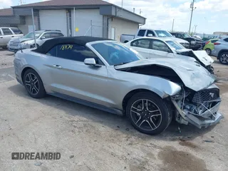 2020 Ford Mustang EcoBoost с VIN 1FATP8UH6L5106537, выставлен на аукционе IAAI как лот 42518474 с пробегом 86 971 миль миль и . История ставок и продаж доступна на DreamBid. Изображение 1.