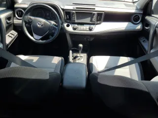 2018 Toyota RAV4 XLE with VIN 2T3WFREV6JW495822, listed as a Copart auction lot 62555325 with 88,808 mi miles and Salvage title. Bid and sale history available at DreamBid. Image 8.