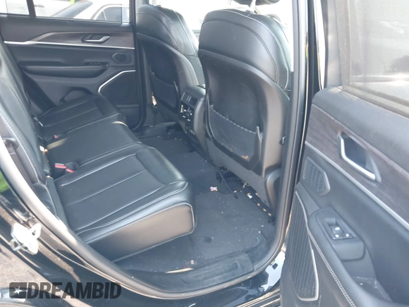 2023 Jeep Grand Cherokee 30th Anniversary с VIN 1C4RJYB6XP8913834, выставлен на аукционе IAAI как лот 42544377 с пробегом 25 098 миль миль и . История ставок и продаж доступна на DreamBid. Изображение 8.